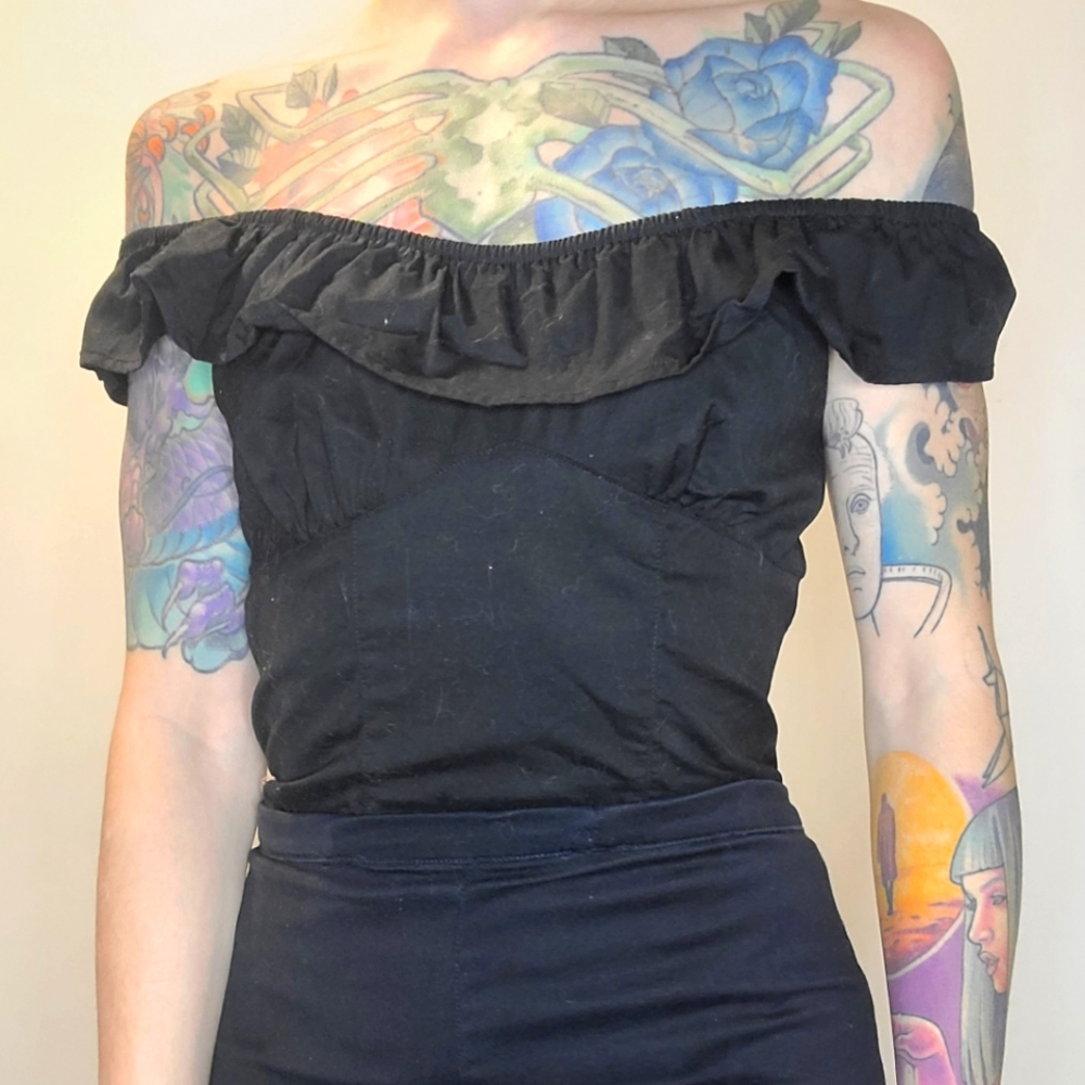 Hell Bunny Off the Shoulder Top